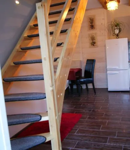 Chata Na Zaciszu בקתה