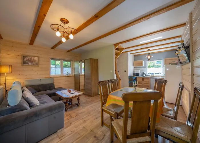 Chata Na Zaciszu * שצ'קלארסקה פוראובה